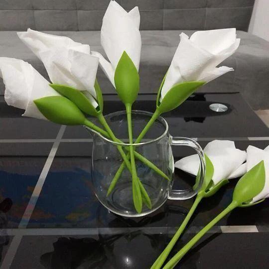 FabBloom™ Flower Napkin Holder (2pcs) table styling view 5