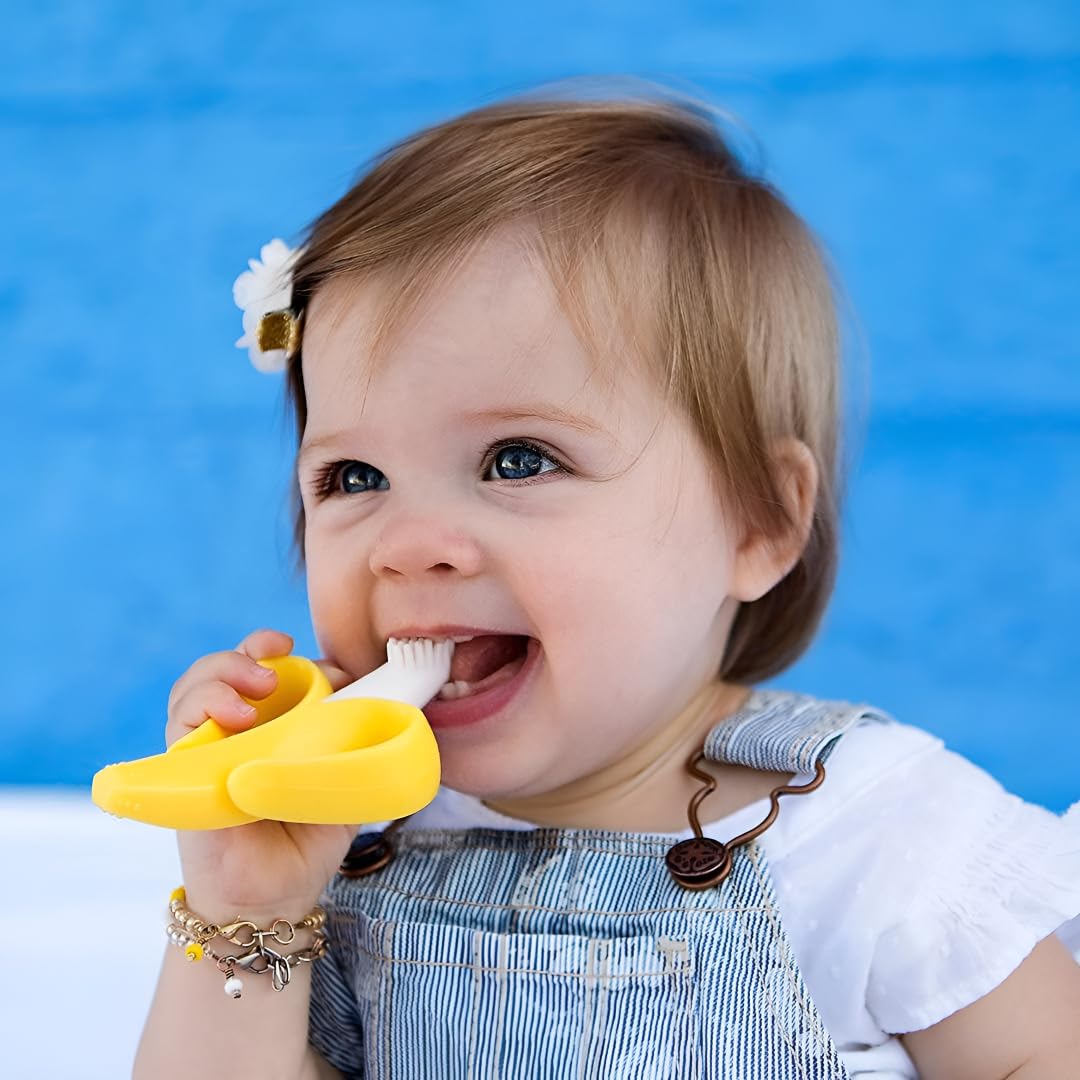 FabNanaGrip™ Banana Teether & Training Brush (2pcs) product view 3